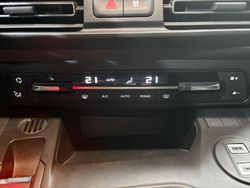Peugeot Rifter BlueHDi 130 S&S Allure Long EAT8 96 kW (130 CV) - Miniatura 22