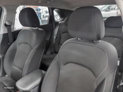Hyundai i30 1.6 CRDI Tecno 81 kW (110 CV) - Miniatura 22