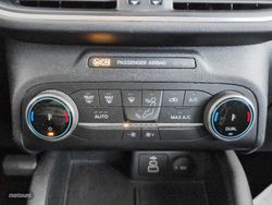 Ford Kuga 2.5 Duratec FHEV Titanium Auto 140 kW (190 CV) - Miniatura 21