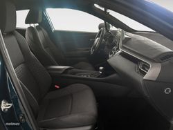 Toyota C-HR 180H Advance 135 kW (184 CV) - Miniatura 12