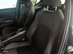 Toyota C-HR 180H Advance 135 kW (184 CV) - Miniatura 22