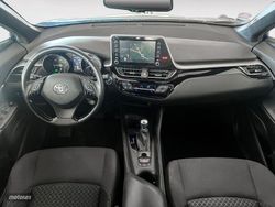 Toyota C-HR 180H Advance 135 kW (184 CV) - Miniatura 8
