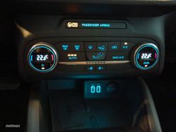 Ford Focus SportBreak 1.5 Ecoblue Trend+ Auto 88 kW (120 CV) - Miniatura 21
