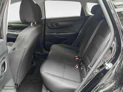 Hyundai Bayon 1.0 TGDI 48V Maxx 74 kW (100 CV) - Miniatura 11