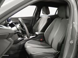 Peugeot 2008 PureTech 100 S&S Allure 75 kW (100 CV) - Miniatura 10