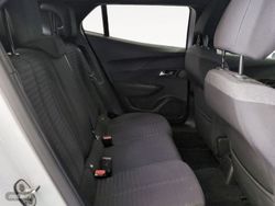 Peugeot 2008 PureTech 100 S&S Active 75 kW (100 CV) - Miniatura 11