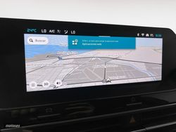 Citroen C4 PureTech 130 S&S Plus 96 kW (131 CV) - Miniatura 17