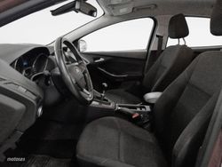 Ford Focus 1.0 Ecoboost S&S Business 92 kW (125 CV) - Miniatura 12