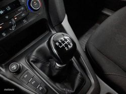 Ford Focus 1.0 Ecoboost S&S Business 92 kW (125 CV) - Miniatura 16