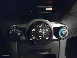 Ford Fiesta 1.5 TDCI Trend 55 kW (75 CV) - Miniatura 18