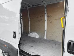 Iveco Daily Furgon 35S 16 V 115 kW (156 CV) - Miniatura 12