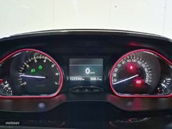 Peugeot 2008 1.2 PureTech 96KW (130CV) S&S GT Line - Miniatura 16