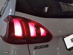 Peugeot 2008 1.2 PureTech 96KW (130CV) S&S GT Line - Miniatura 22