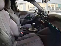 Peugeot 2008 Puretech 130 S&S BVM6 GT - Miniatura 17