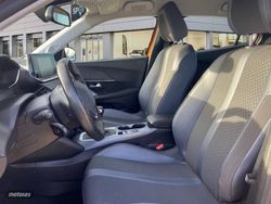 Peugeot 2008 BlueHDI 100 S&S BVM6 Allure - Miniatura 11