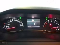 Peugeot 2008 Puretech 130 S&S 6 Vel. MAN Active Pack - Miniatura 23