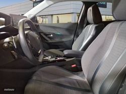 Peugeot 2008 Puretech 130 S&S EAT8 Allure Pack - Miniatura 11