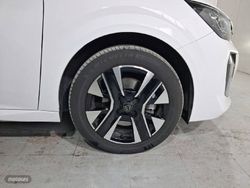 Peugeot 208 HYBRID 110 eDCS6 Allure - Miniatura 13