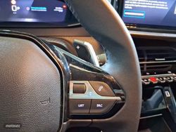 Peugeot 208 HYBRID 110 eDCS6 Allure - Miniatura 22