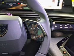 Peugeot 3008 1.2 107KW eDCS6 Allure Exclusive - Miniatura 14