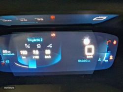 Peugeot 2008 Puretech 130 S&S BVM6 GT - Miniatura 10