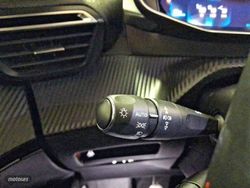 Peugeot 2008 Puretech 130 S&S BVM6 GT - Miniatura 27