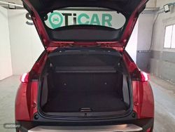 Peugeot 2008 Puretech 130 S&S BVM6 GT - Miniatura 6