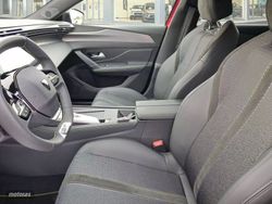 Peugeot 308 5P Hybrid MHEV 145 e-DCS6 GT - Miniatura 25