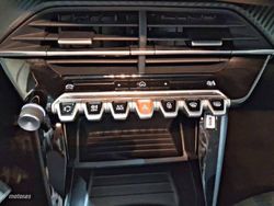 Peugeot 208 HYBRID 110 eDCS6 Style - Miniatura 13