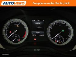 Skoda Karoq 2.0 TDI Ambition 4x4 - Miniatura 25