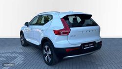 Volvo XC40 XC40 2.0 B3 CORE AUTO 163 5P - Miniatura 2