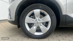 Volvo XC40 XC40 2.0 B3 CORE AUTO 163 5P - Miniatura 10