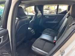 Volvo XC40 XC40 D3 Momentum Manual - Miniatura 9