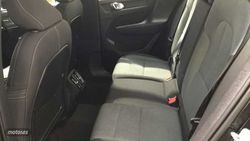 Volvo XC40 XC40 PLUS B3 MILD HYBRID GASOLINA - Miniatura 11