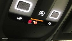 Volvo XC40 XC40 PLUS B3 MILD HYBRID GASOLINA - Miniatura 23