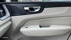 Volvo XC 60 2.0 T6 RECHARGE PLUS DARK AUTO 4WD 350 5P - Miniatura 33