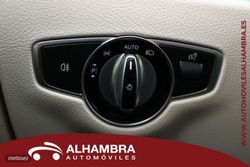 Mercedes Clase E E 220 d Coupé - Miniatura 21