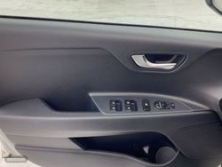 Kia Stonic 1.0 T-GDi MHEV Drive 74 kW (100 CV) - Miniatura 6