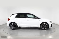Audi A1 1.0 30 TFSI ADRENALIN BLACK ED SPORTBACK 5P - Miniatura 3