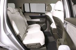 Hyundai Santa Fe 1.6T PHEV STYLE GREEN DIGITAL KEY 5P 7 Plazas - Miniatura 6
