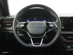 Skoda Kamiq 1.5 TSI MONTE CARLO DSG 5P - Miniatura 13