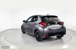 Toyota Yaris 1.5 VVT-I HYBRID STYLE 5P - Miniatura 2