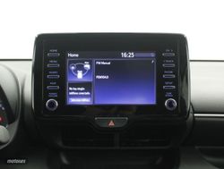 Toyota Yaris 1.5 VVT-I HEV BUSINESS PLUS 5P - Miniatura 12