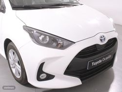 Toyota Yaris 1.5 VVT-I HEV BUSINESS PLUS 5P - Miniatura 16