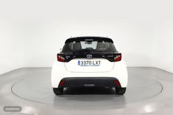 Toyota Yaris 1.5 VVT-I HEV BUSINESS PLUS 5P - Miniatura 17