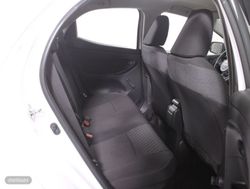 Toyota Yaris 1.5 VVT-I HEV BUSINESS PLUS 5P - Miniatura 6