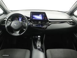 Toyota C-HR 1.8 VVT-I HYBRID ADVANCE AUTO 5P - Miniatura 4