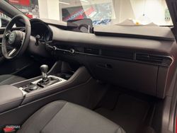 Mazda Mazda3 3 2.5 E-SKYACTIV-G HOMURA 5P - Miniatura 18