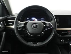 Skoda Scala Style 1,0 TSI 81 kW (110 CV) DSG 7 vel. - Miniatura 23