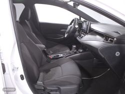 Toyota Corolla fam. 1.8 HYBRID ACTIVE TECH E-CVT 5P - Miniatura 5